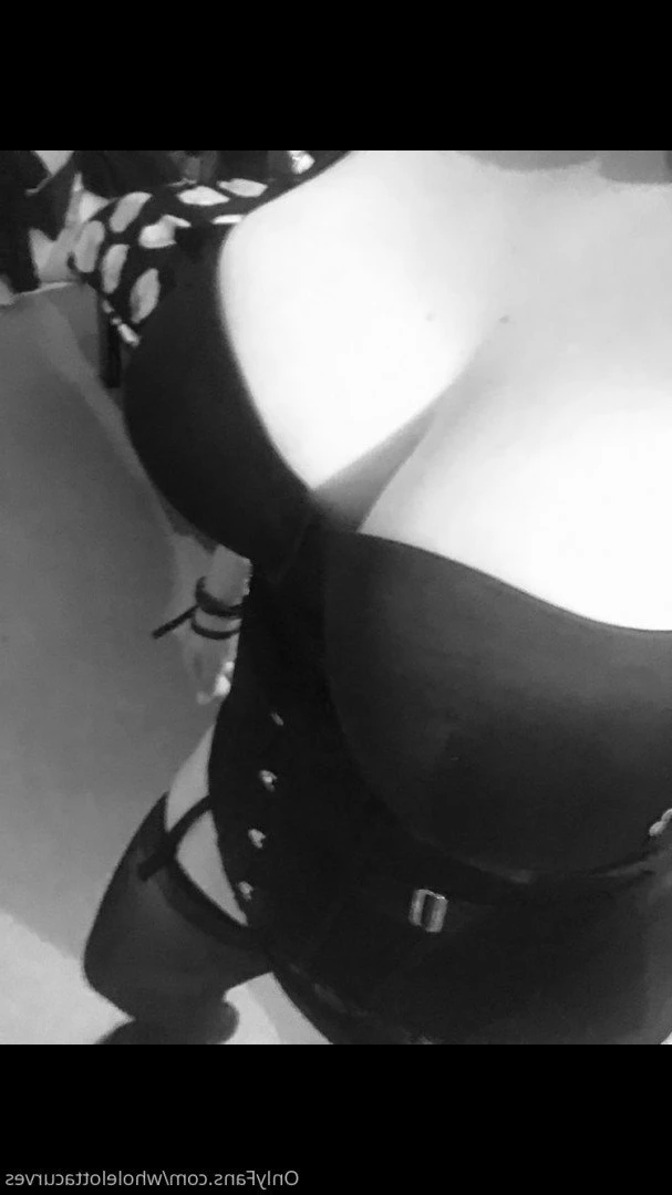 MM [ wholelottacurves ] Onlyfans leaked photo 2576904 on Hotleaks.tv