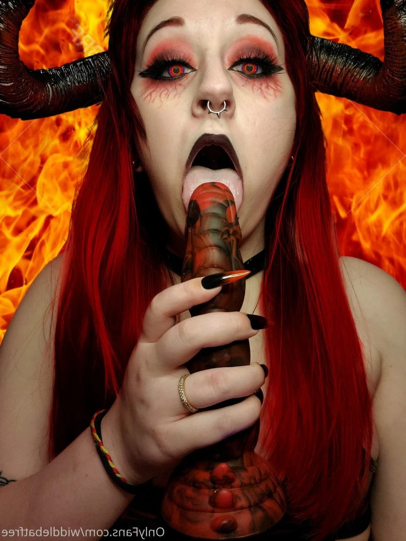 𖤐 bad witch 𖤐 [ widdlebatfree ] Onlyfans leaked photo 2580672 on Hotleaks.tv