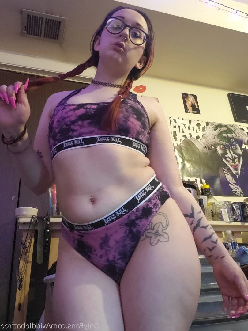 𖤐 bad witch 𖤐 [ widdlebatfree ] Onlyfans leaked photo 2580736 on Hotleaks.tv