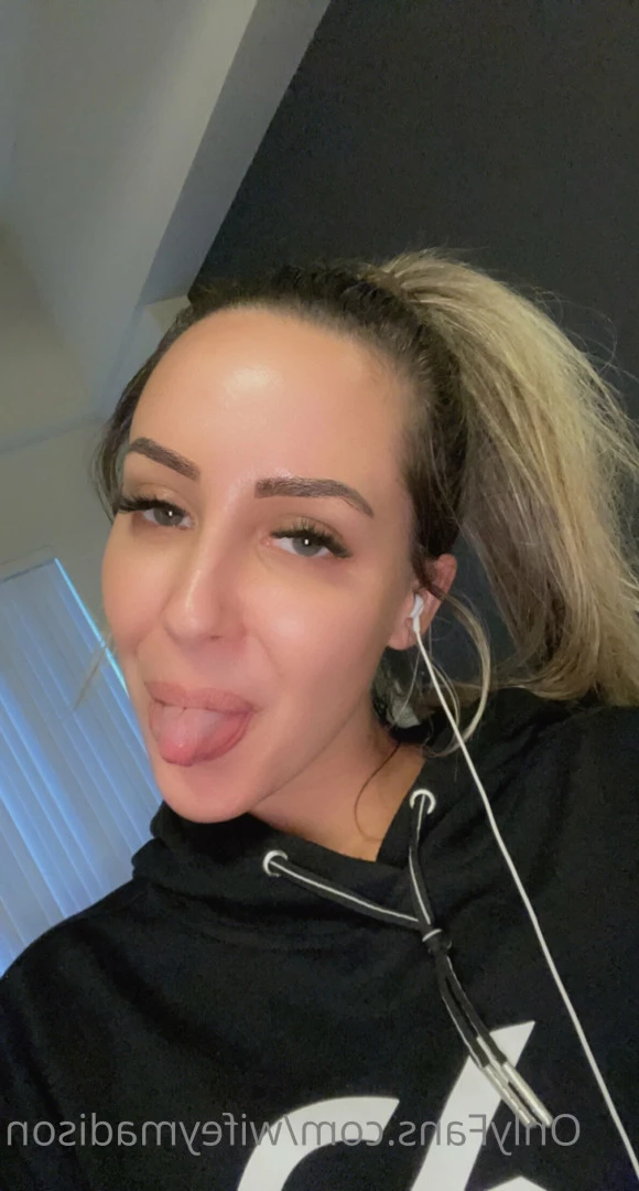 👸🏻Maddie🔝0.09%👸🏻 [ wifeymadison ] Onlyfans leaked photo 6107195 on Hotleaks.tv