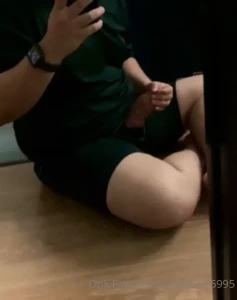 4945836
