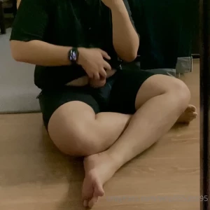 4945844