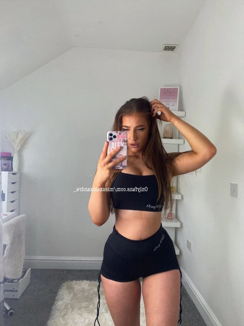 New content 😏 [ xalexraex ] Onlyfans leaked photo 10315047 on Hotleaks.tv