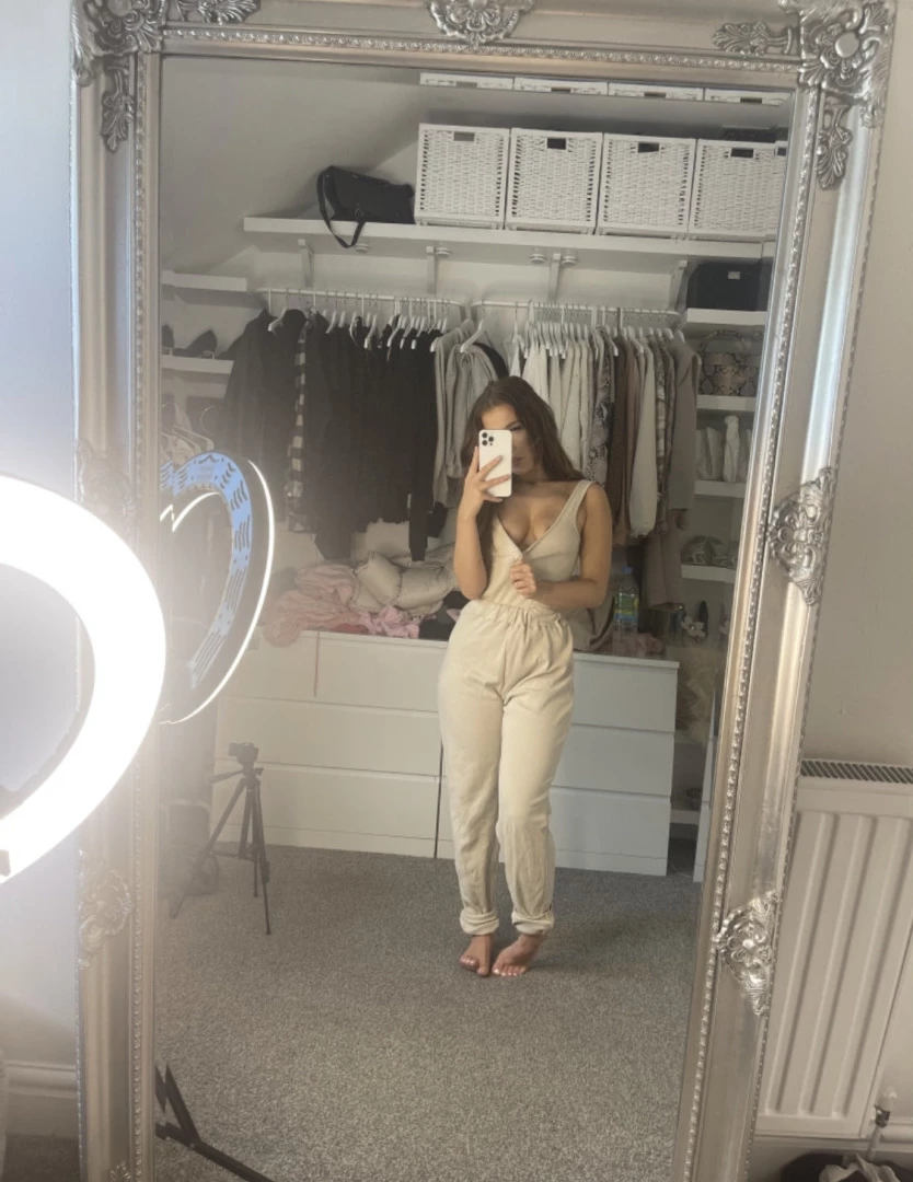 New content 😏 [ xalexraex ] Onlyfans leaked photo 10322037 on Hotleaks.tv