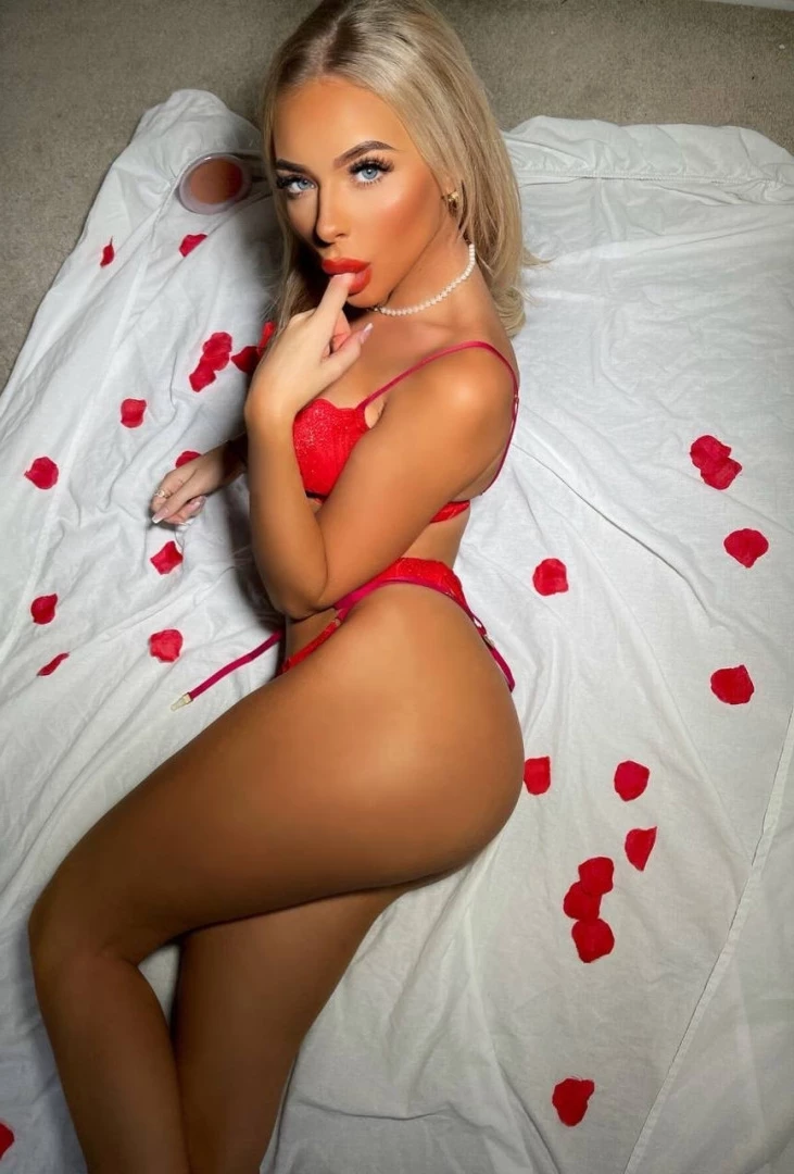 New content 😏 [ xalexraex ] Onlyfans leaked photo 10324839 on Hotleaks.tv