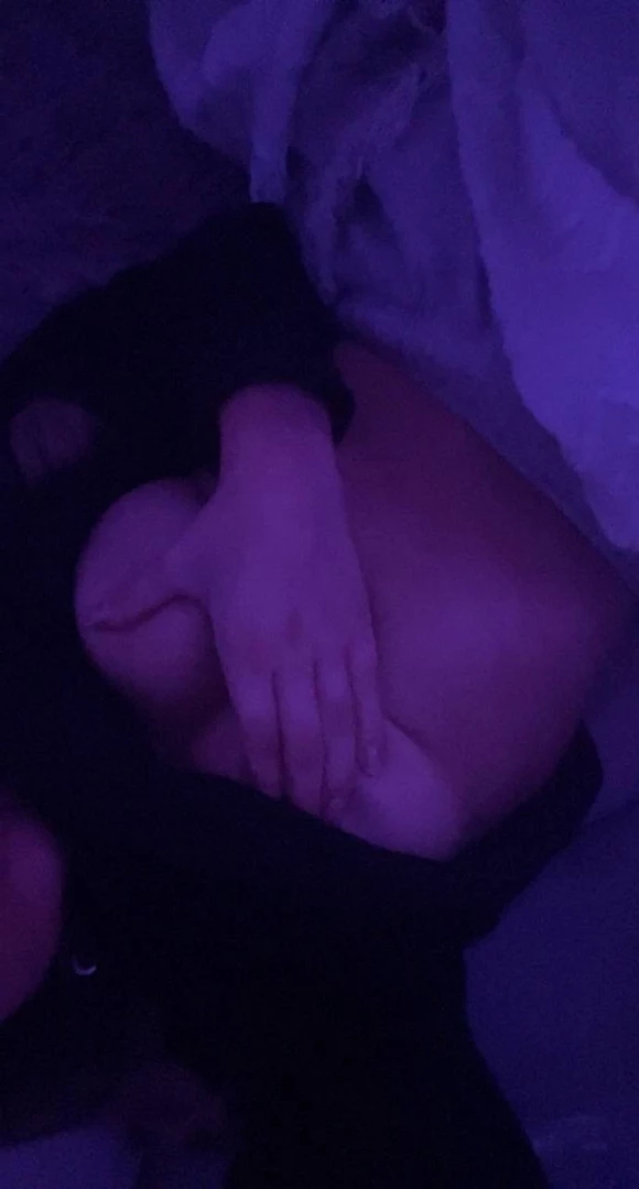 New content 😏 [ xalexraex ] Onlyfans leaked photo 10339290 on Hotleaks.tv