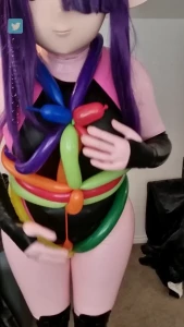 4946008