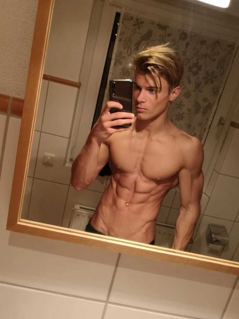 Leo [ xleox ] Onlyfans leaked photo 2583834 on Hotleaks.tv