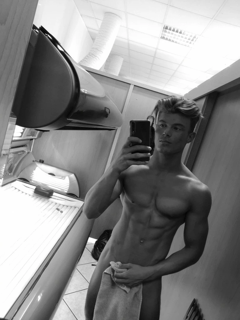 Leo [ xleox ] Onlyfans leaked photo 2584062 on Hotleaks.tv