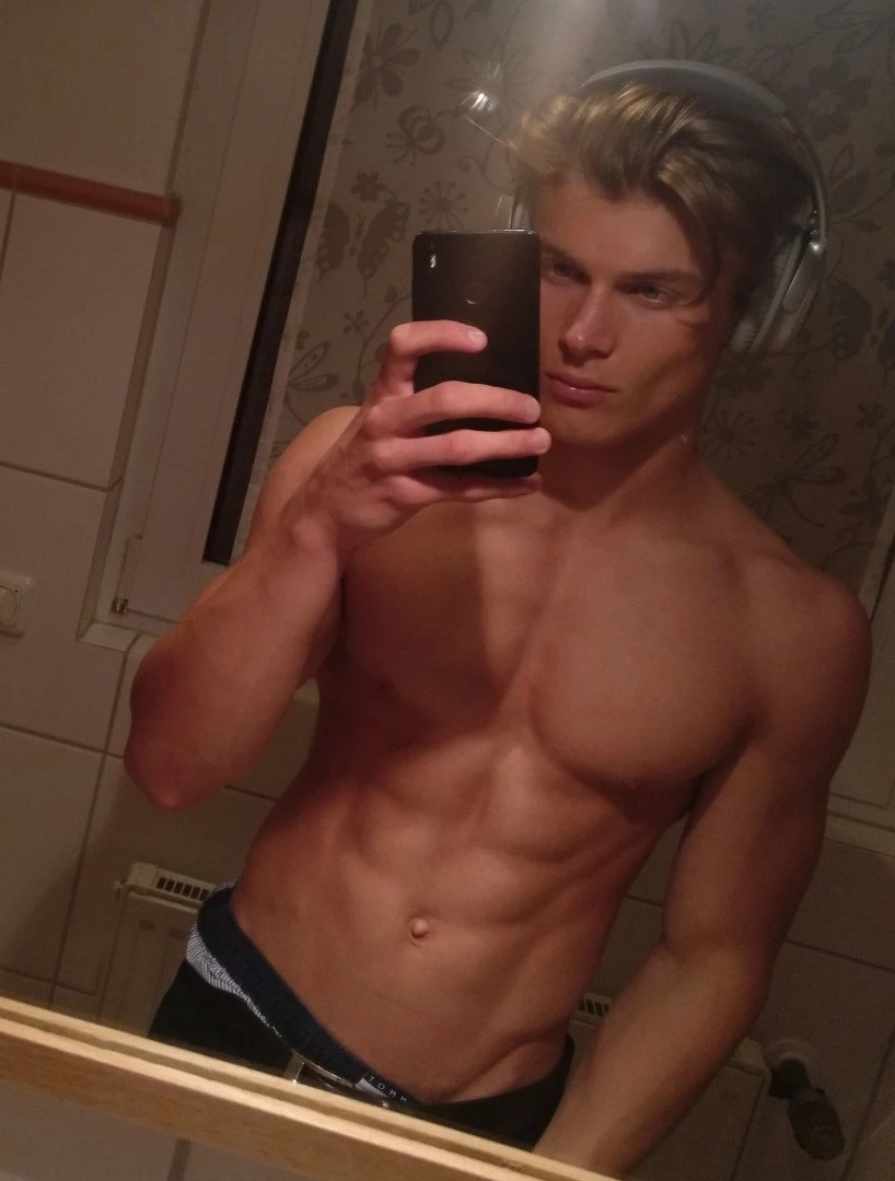 Leo [ xleox ] Onlyfans leaked photo 2584257 on Hotleaks.tv