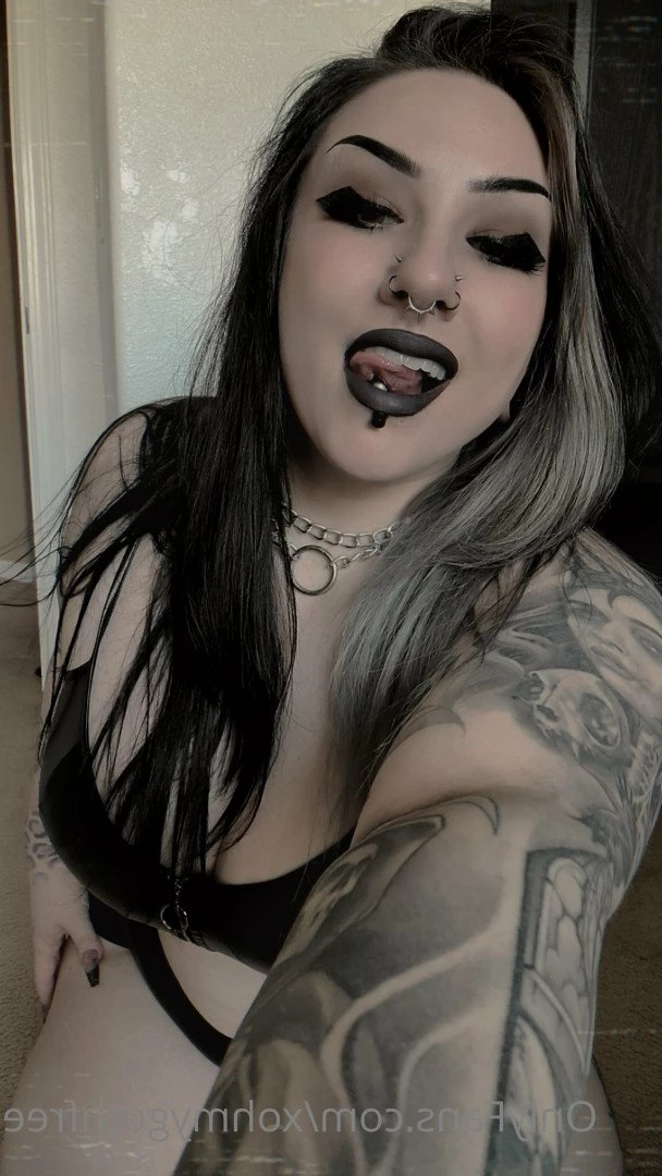 Follow for FREE! [ xohmygothfree ] Onlyfans leaked photo 2577916 on Hotleaks.tv