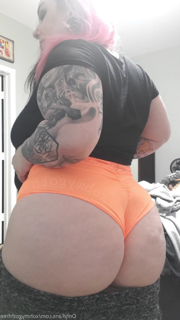 Follow for FREE! [ xohmygothfree ] Onlyfans leaked photo 7562518 on Hotleaks.tv