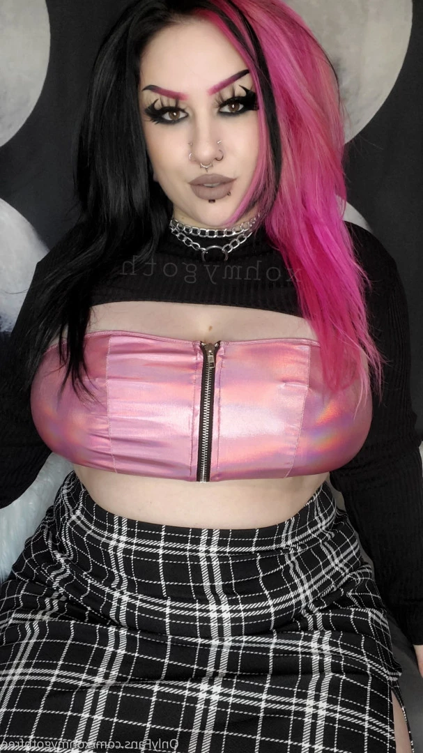 Follow for FREE! [ xohmygothfree ] Onlyfans leaked photo 7562526 on Hotleaks.tv