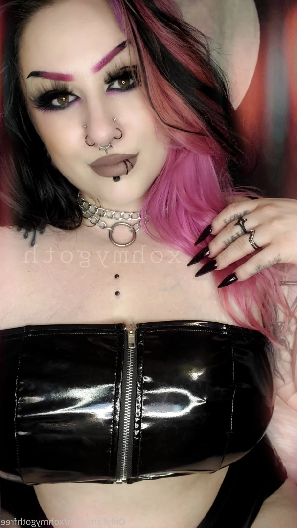 Follow for FREE! [ xohmygothfree ] Onlyfans leaked photo 7563736 on Hotleaks.tv