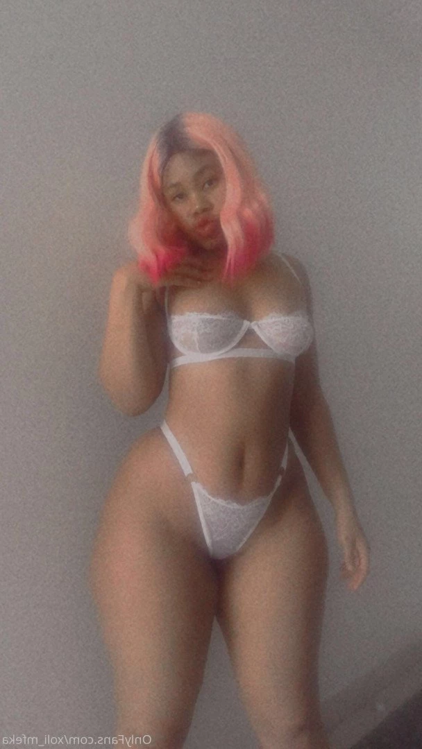 Xoli M [ xoli_mfeka ] Onlyfans leaked photo 2579646 on Hotleaks.tv