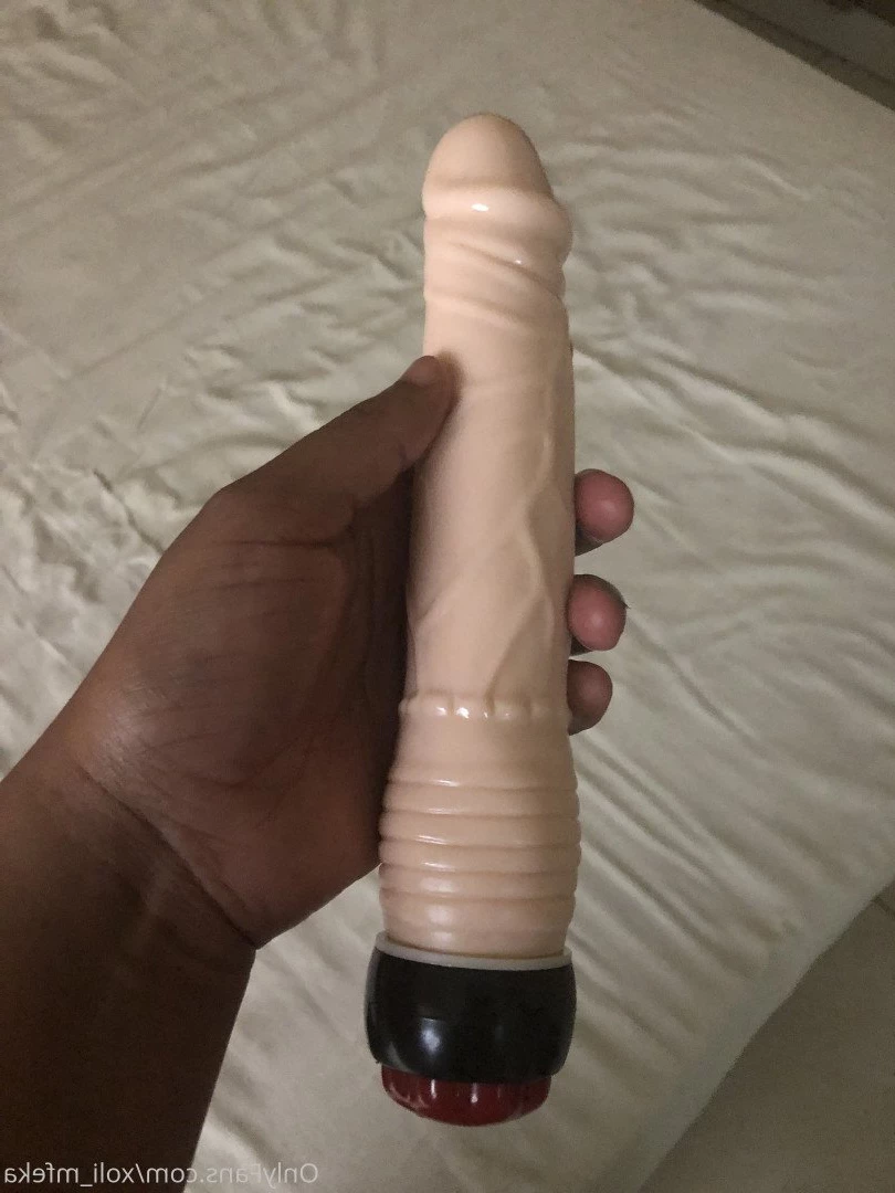 Xoli M [ xoli_mfeka ] Onlyfans leaked photo 2579720 on Hotleaks.tv