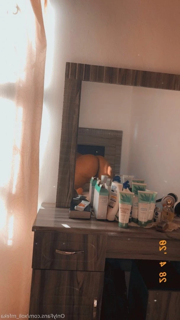Xoli M [ xoli_mfeka ] Onlyfans leaked photo 2579977 on Hotleaks.tv