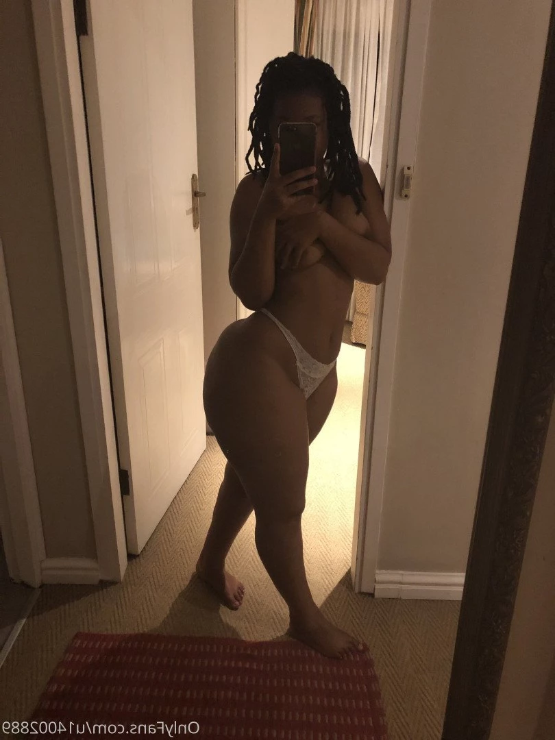Xoli M [ xoli_mfeka ] Onlyfans leaked photo 2580228 on Hotleaks.tv