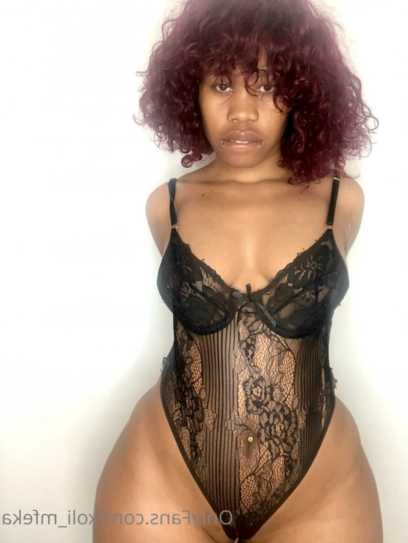 Xoli M [ xoli_mfeka ] Onlyfans leaked photo 2581807 on Hotleaks.tv