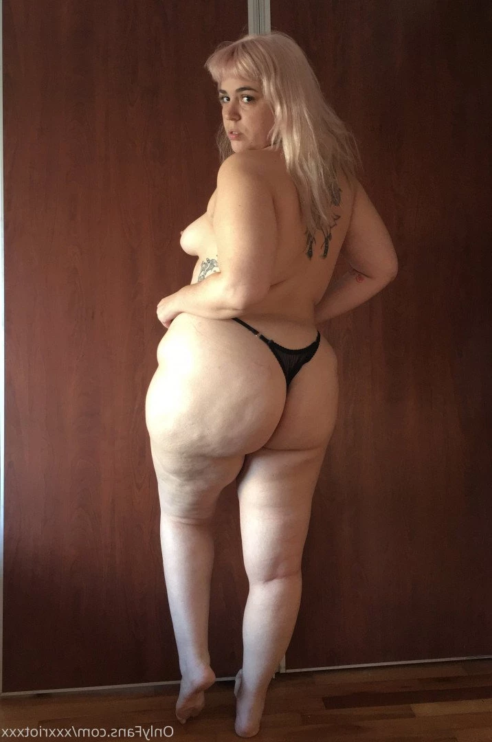 RIOT⛓ BBW🍑 [ xxxriotxxx ] Onlyfans leaked photo 2575584 on Hotleaks.tv
