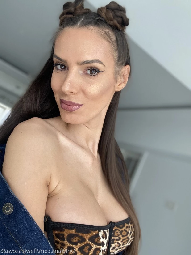 Silvia [ flawlesseva26 ] Onlyfans leaked photo 400269 on Hotleaks.tv