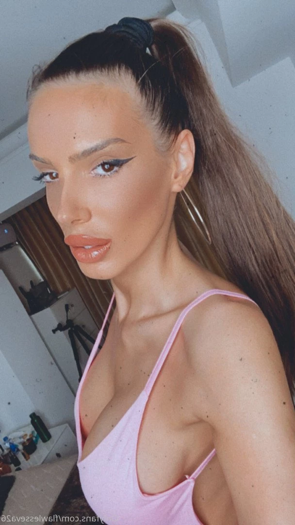 Silvia [ flawlesseva26 ] Onlyfans leaked photo 400546 on Hotleaks.tv