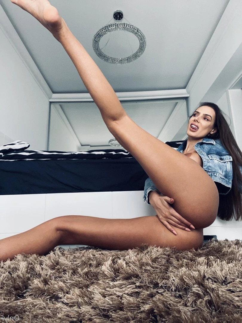 Silvia [ flawlesseva26 ] Onlyfans leaked photo 400698 on Hotleaks.tv