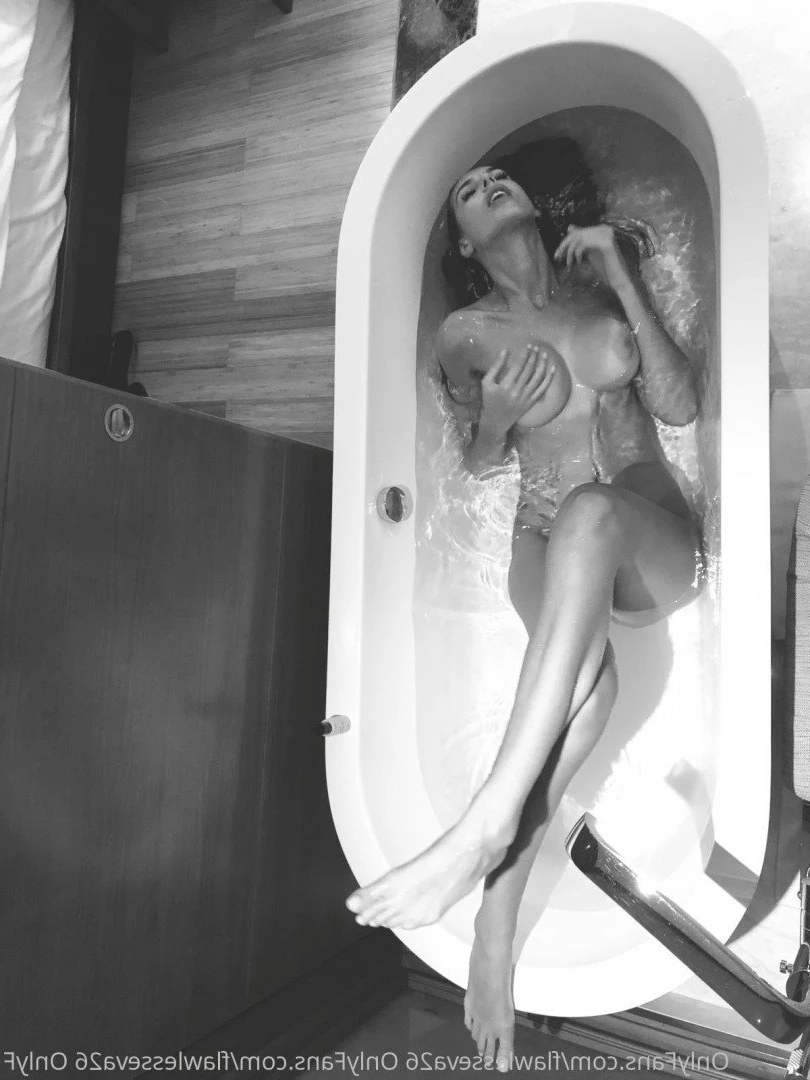Silvia [ flawlesseva26 ] Onlyfans leaked photo 400931 on Hotleaks.tv