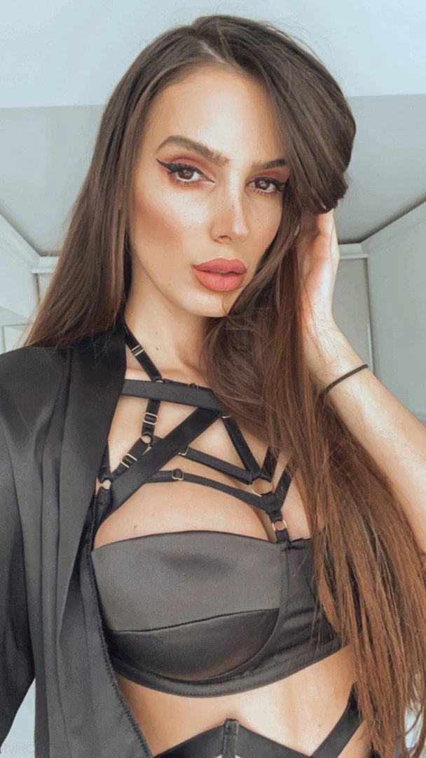 Silvia [ flawlesseva26 ] Onlyfans leaked photo 401194 on Hotleaks.tv