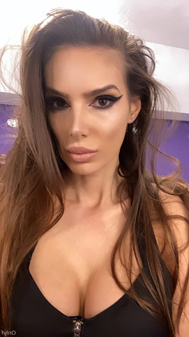Silvia [ flawlesseva26 ] Onlyfans leaked photo 401230 on Hotleaks.tv