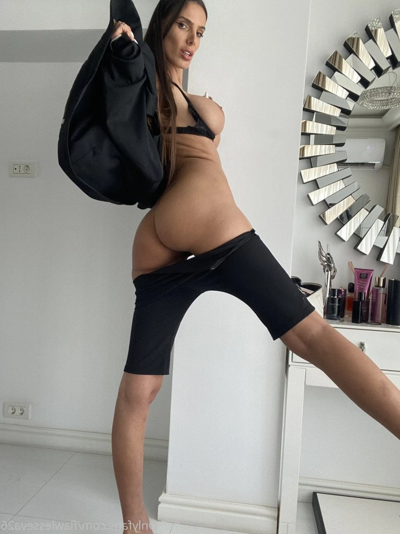 Silvia [ flawlesseva26 ] Onlyfans leaked photo 402422 on Hotleaks.tv