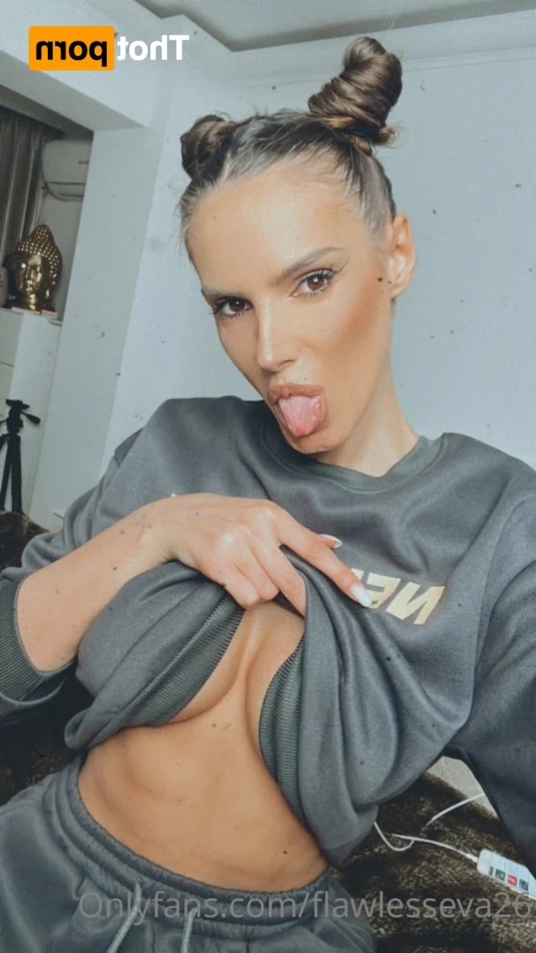 Silvia [ flawlesseva26 ] Onlyfans leaked photo 12152007 on Hotleaks.tv