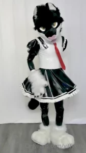 10587409