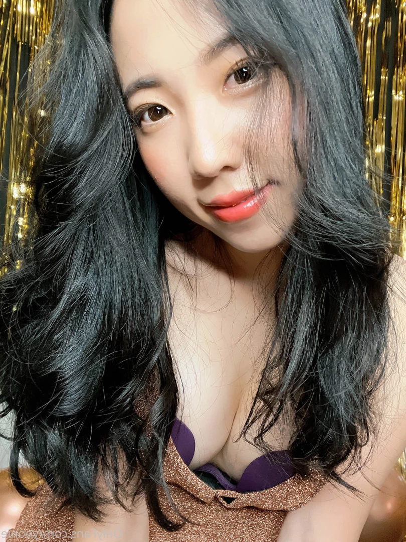 yoonie Onlyfans leaked photo 9292466 on Hotleaks.tv