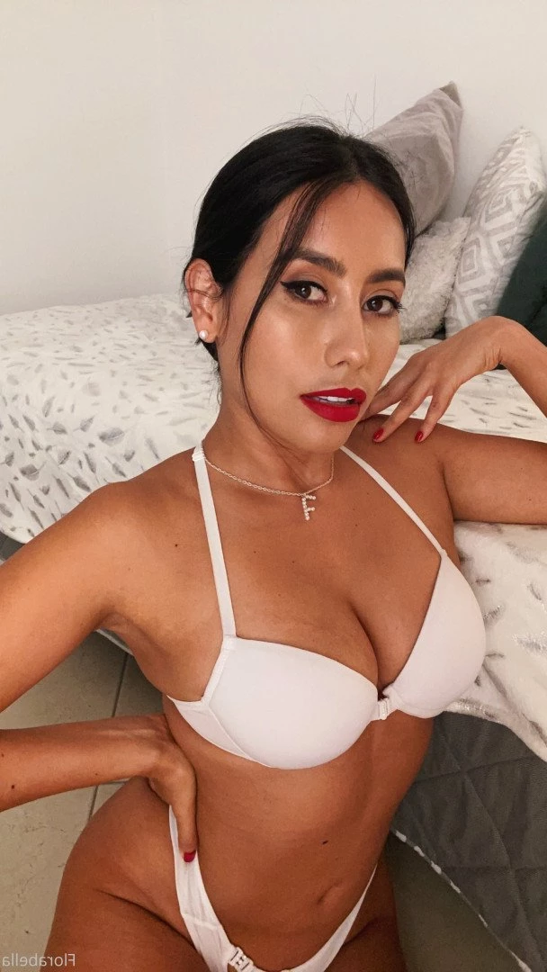 💗 🌺 𝔽𝕝𝕠𝕣𝕒 𝔹𝕖𝕝𝕝𝕒 🌺💗 [ florabella ] Onlyfans leaked photo 405478 on Hotleaks.tv