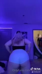 Zoey Uso [ zoeyuso ] Onlyfans leaked video 18275822 on Hotleaks.tv