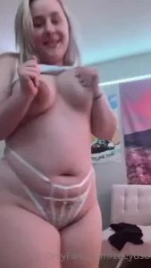 Zoey Uso [ zoeyuso ] Onlyfans leaked video 18275826 on Hotleaks.tv
