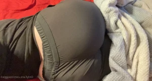 2568382