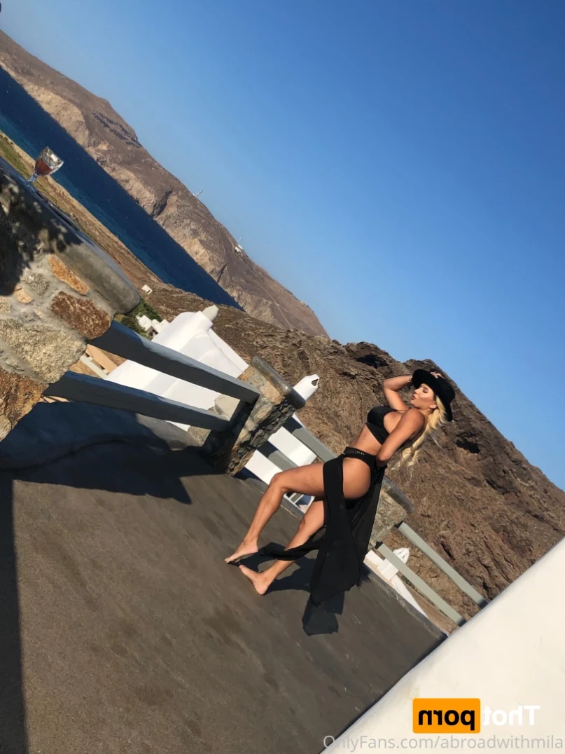 Abroad with Mila [ abroadwithmila ] Onlyfans leaked photo 12106200 on Hotleaks.tv