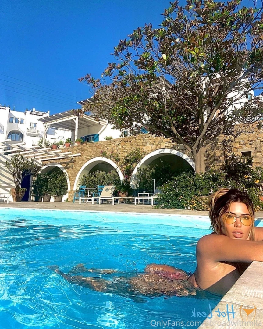 Abroad with Mila [ abroadwithmila ] Onlyfans leaked photo 13614607 on Hotleaks.tv