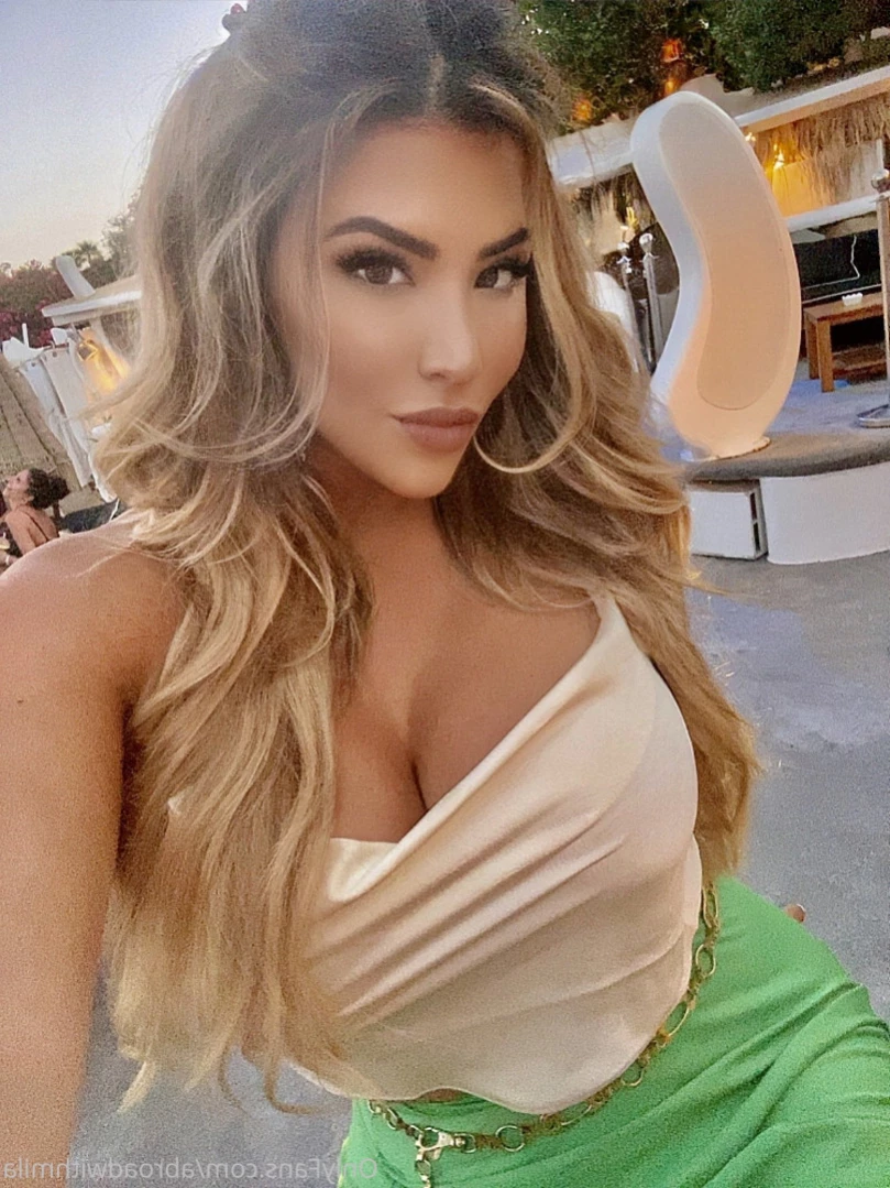 Abroad with Mila [ abroadwithmila ] Onlyfans leaked photo 14188936 on Hotleaks.tv