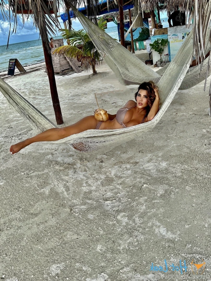 Abroad with Mila [ abroadwithmila ] Onlyfans leaked photo 15657708 on Hotleaks.tv