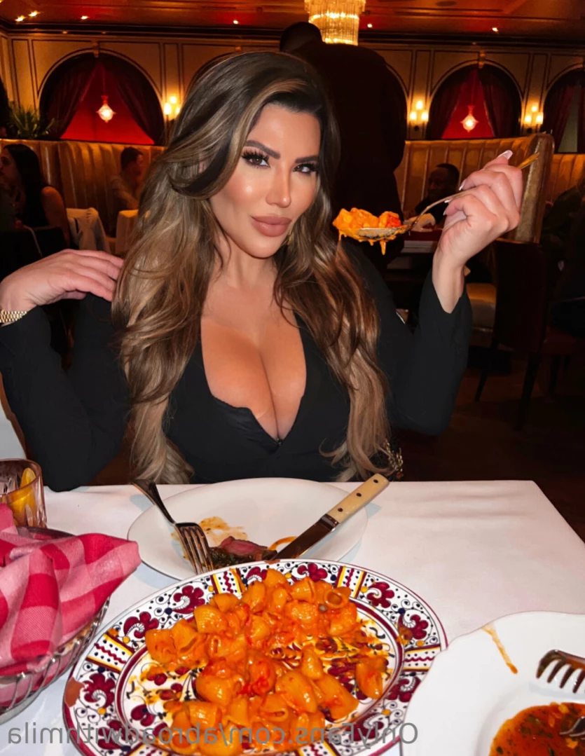 Abroad with Mila [ abroadwithmila ] Onlyfans leaked photo 15698715 on Hotleaks.tv