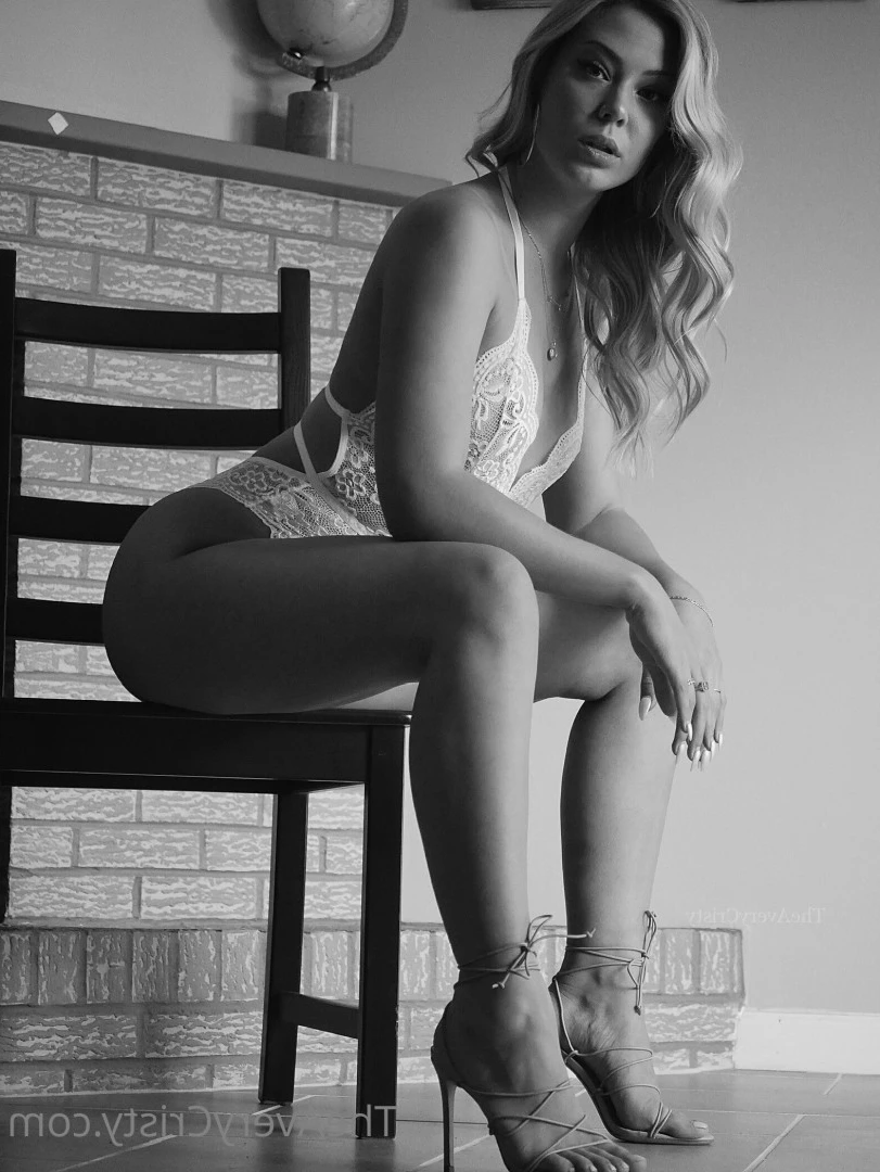 Avery Cristy [ theaverycristy ] Onlyfans leaked photo 7831557 on Hotleaks.tv