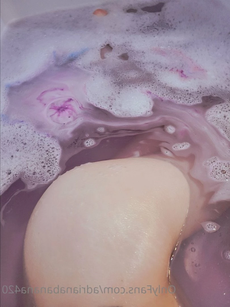 AdrianaBanana🍌 [ adrianabanana420 ] Onlyfans leaked photo 4668404 on Hotleaks.tv