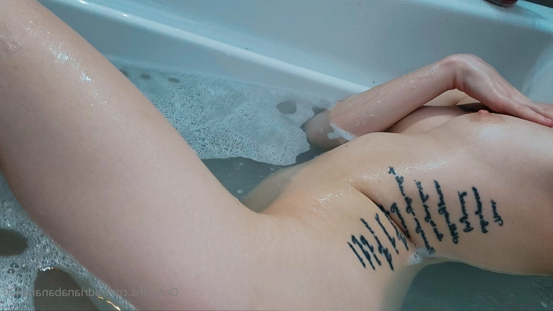 AdrianaBanana🍌 [ adrianabanana420 ] Onlyfans leaked photo 4668458 on Hotleaks.tv