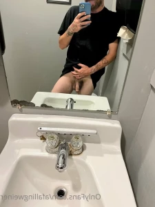4667523