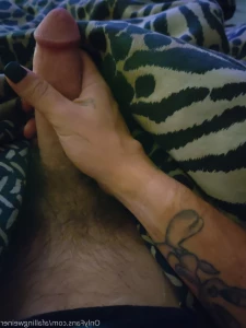 5690212