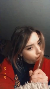 10585894