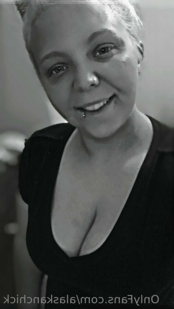 sexii babe [ alaskanchick ] Onlyfans leaked photo 15877404 on Hotleaks.tv